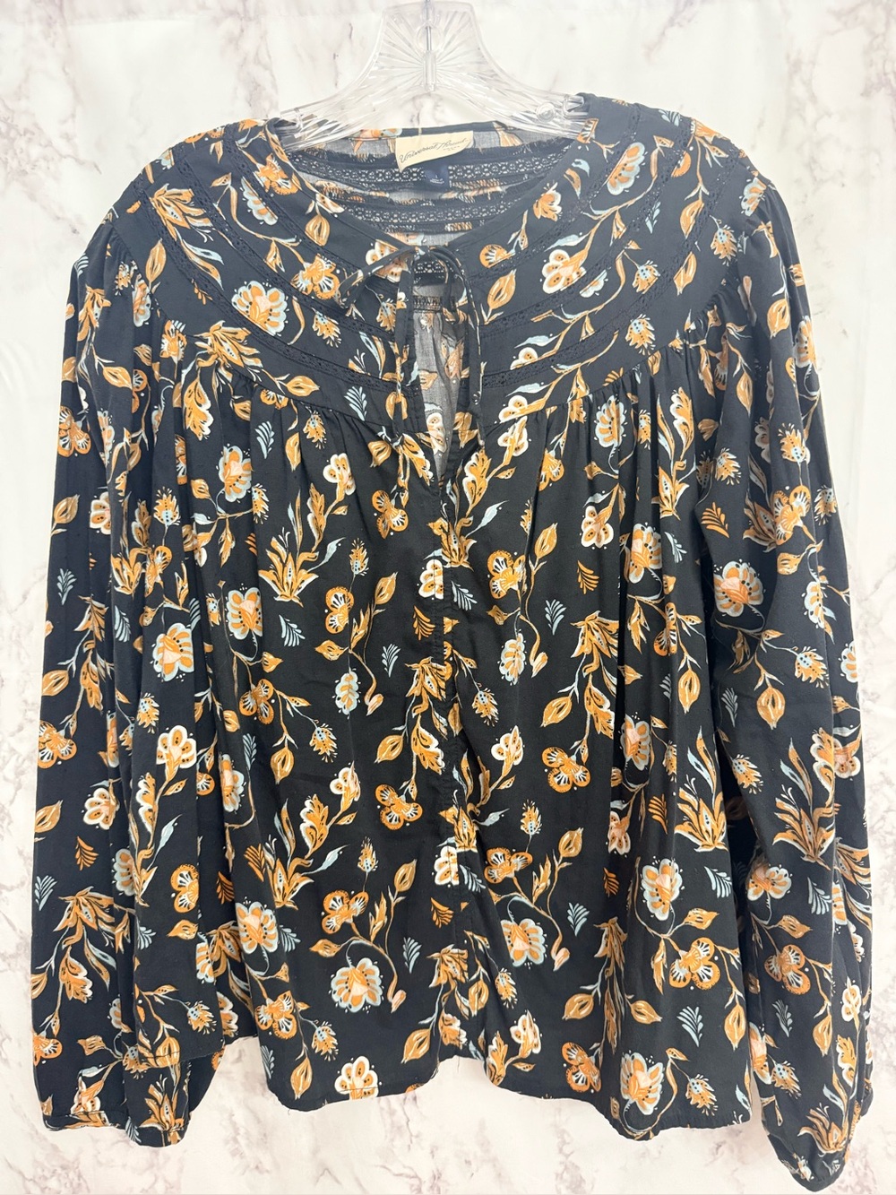 Universal Thread Black Floral Peasant Blouse with Mustard & White Print